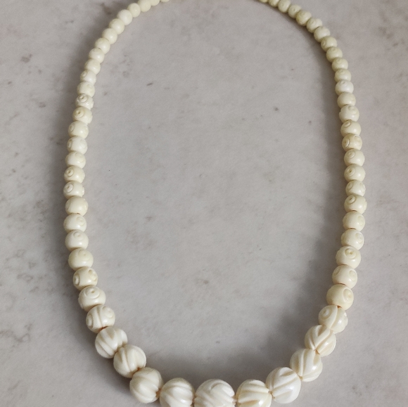 Vintage Vegetable Ivory Art Deco Necklace - Picture 14 of 16